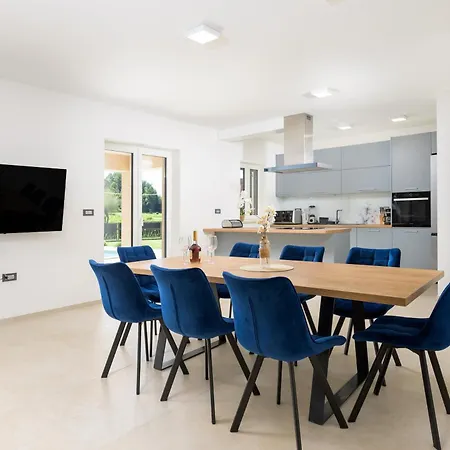 Temelia By Istrialux Batlug